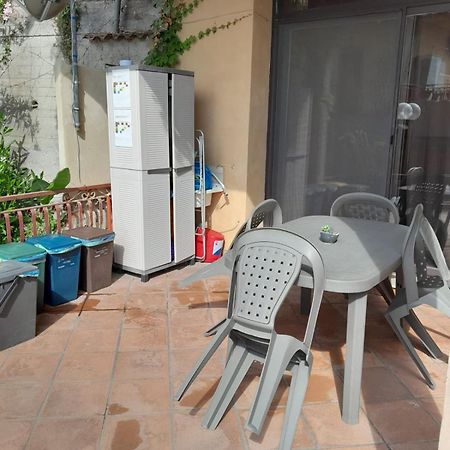 לטויאני Elegance Apartment Taormina מראה חיצוני תמונה