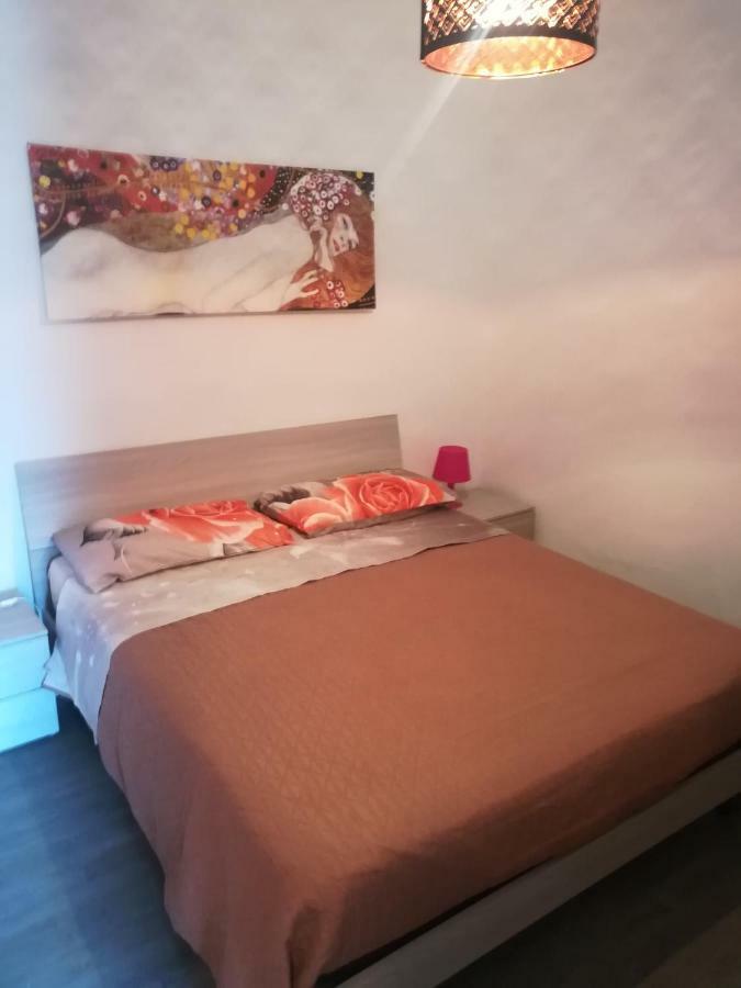 לטויאני Elegance Apartment Taormina מראה חיצוני תמונה