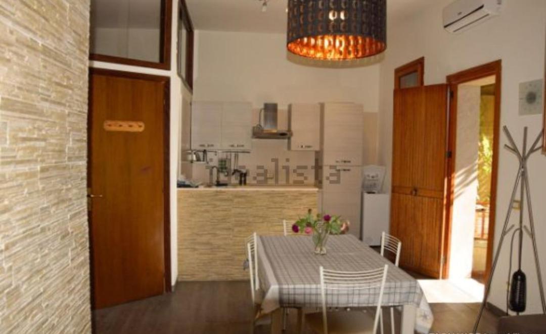 לטויאני Elegance Apartment Taormina מראה חיצוני תמונה