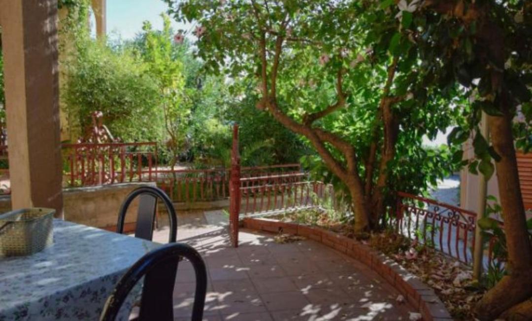 לטויאני Elegance Apartment Taormina מראה חיצוני תמונה